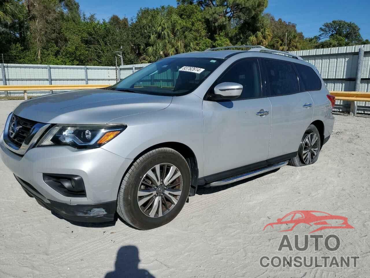 NISSAN PATHFINDER 2018 - 5N1DR2MN1JC638357