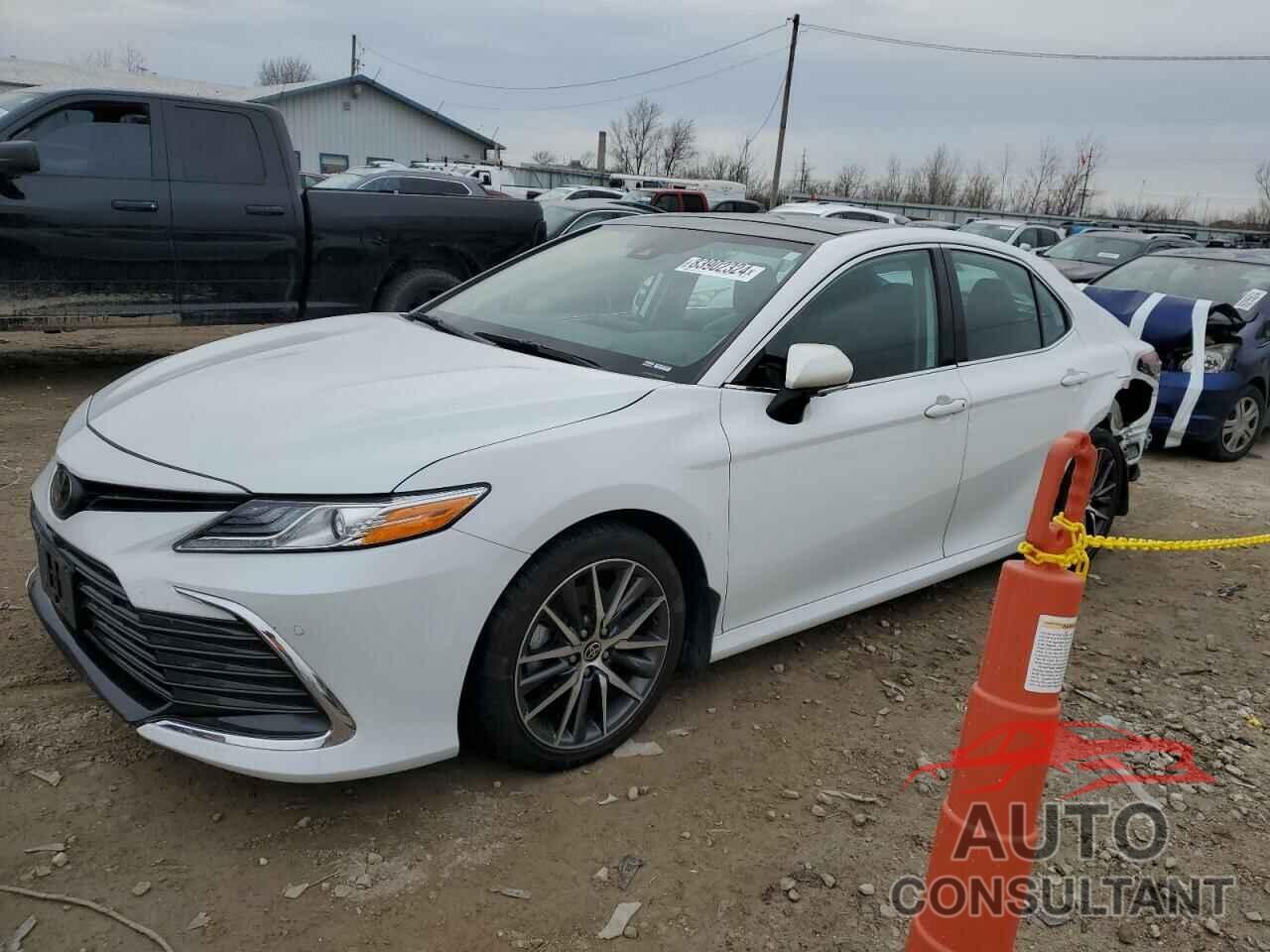 TOYOTA CAMRY 2023 - 4T1F11AKXPU743843