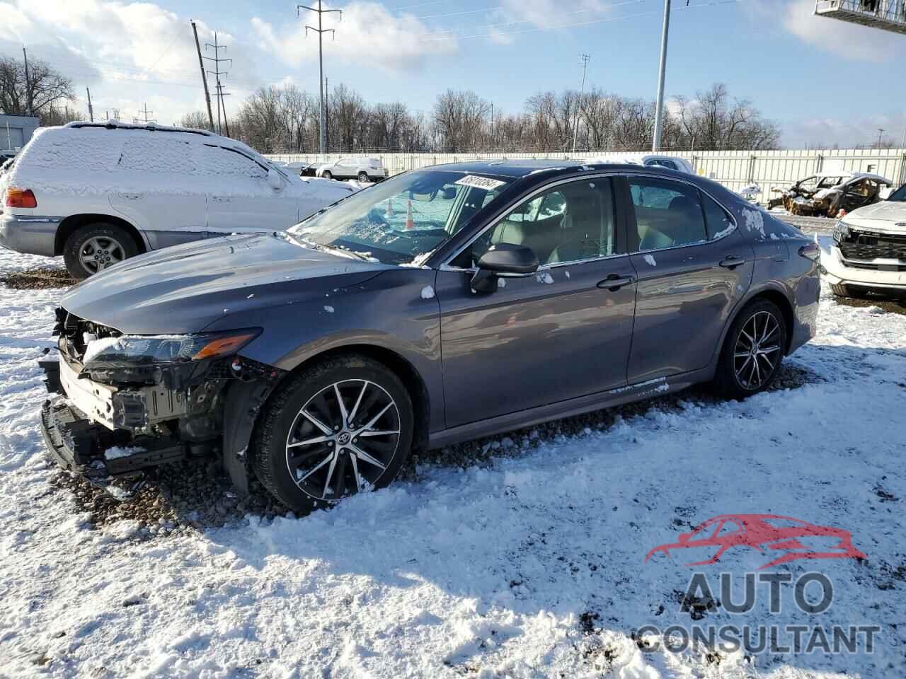 TOYOTA CAMRY 2022 - 4T1G11AK4NU028459