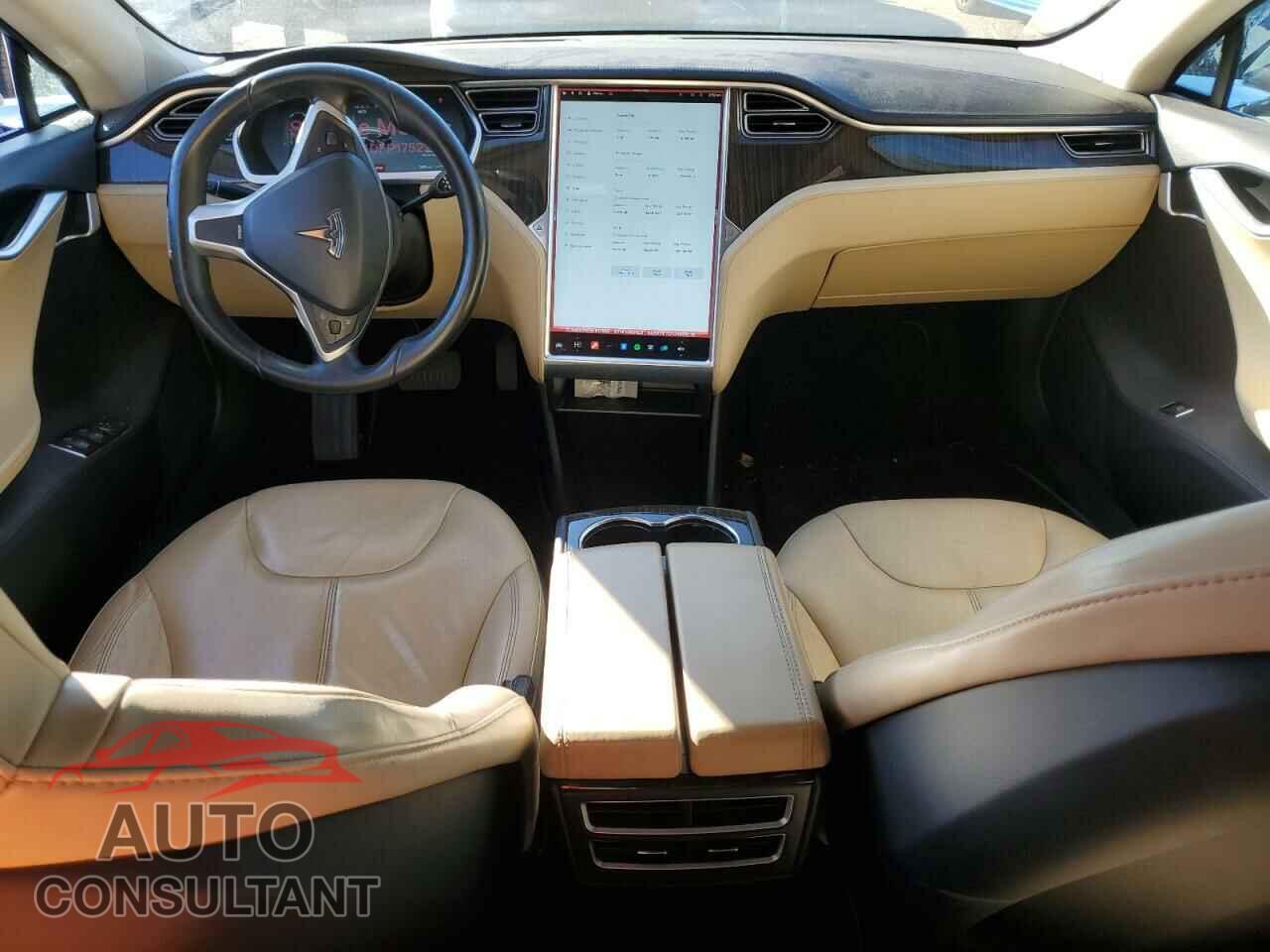 TESLA MODEL S 2013 - 5YJSA1CN5DFP17522