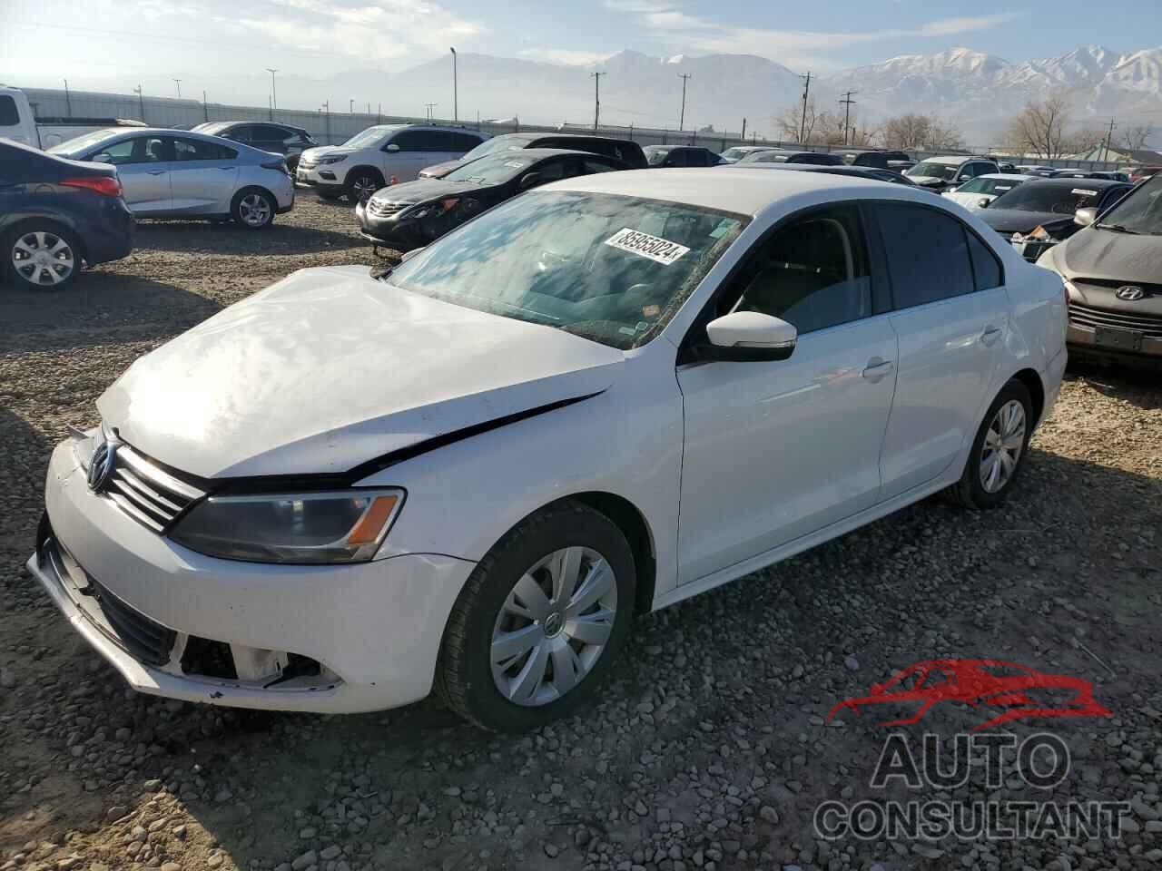 VOLKSWAGEN JETTA 2013 - 3VWDX7AJXDM213406