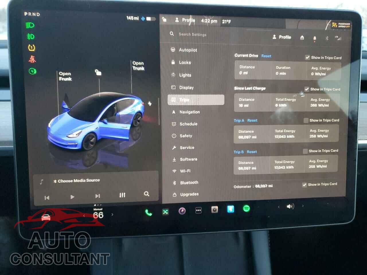 TESLA MODEL 3 2022 - 5YJ3E1EB5NF266007