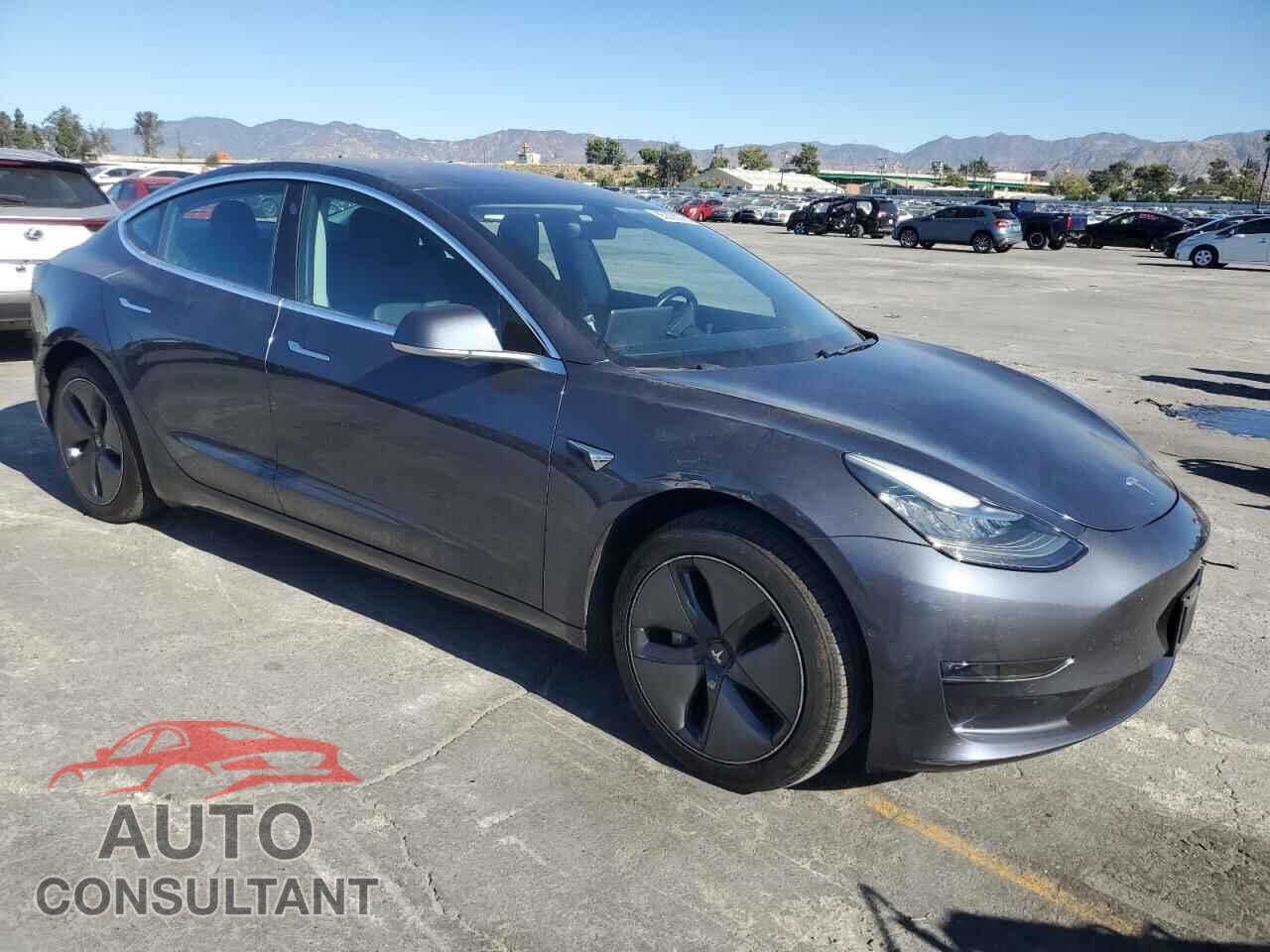 TESLA MODEL 3 2018 - 5YJ3E1EA9JF021731