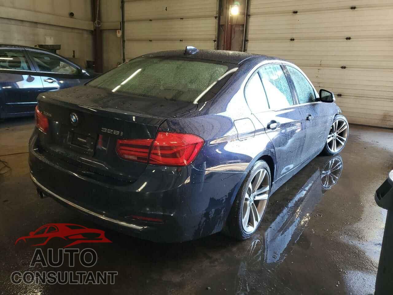 BMW 3 SERIES 2016 - WBA8E3G55GNU05563