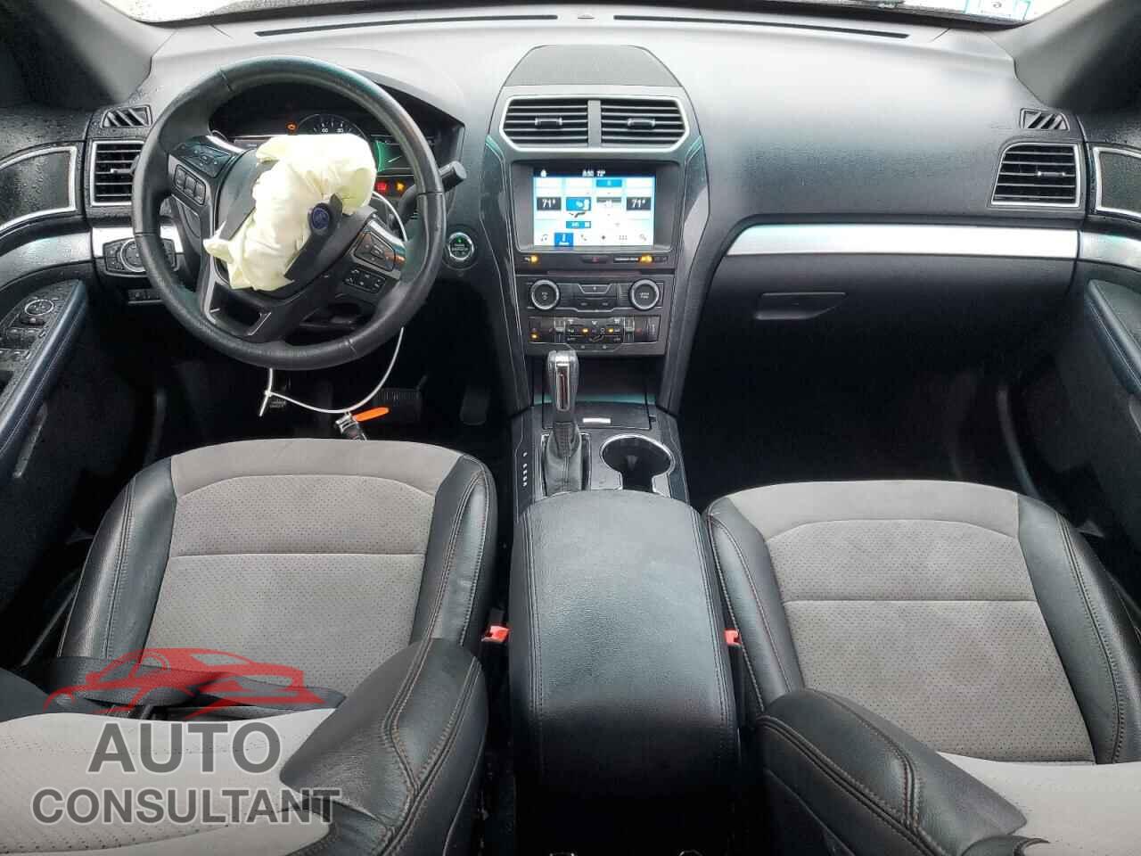 FORD EXPLORER 2017 - 1FM5K8D83HGA14052