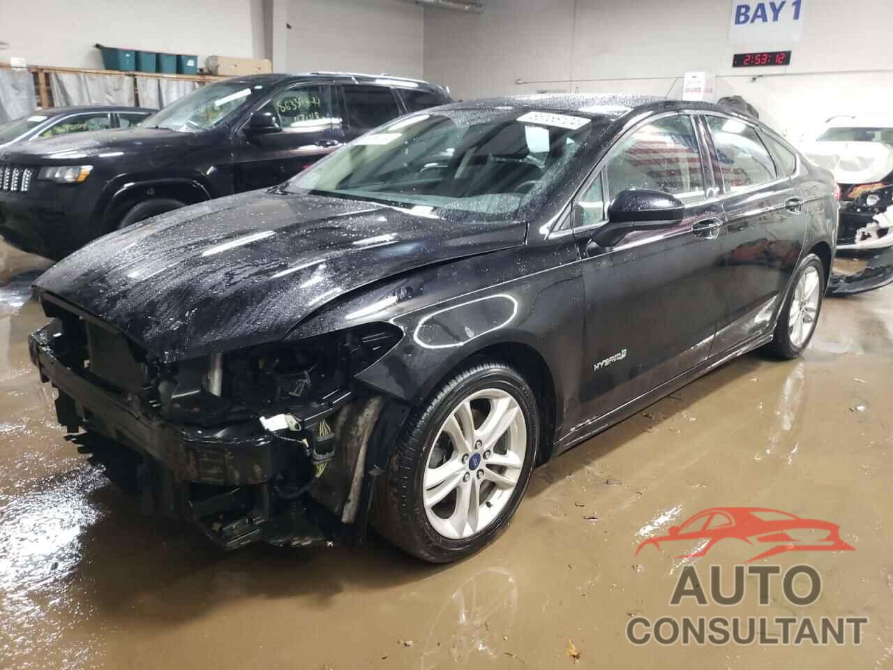FORD FUSION 2018 - 3FA6P0LU4JR220155