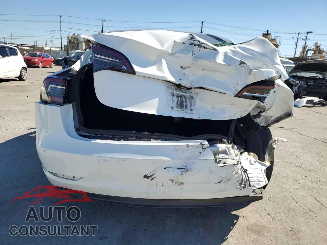 TESLA MODEL 3 2018 - 5YJ3E1EA8JF049617