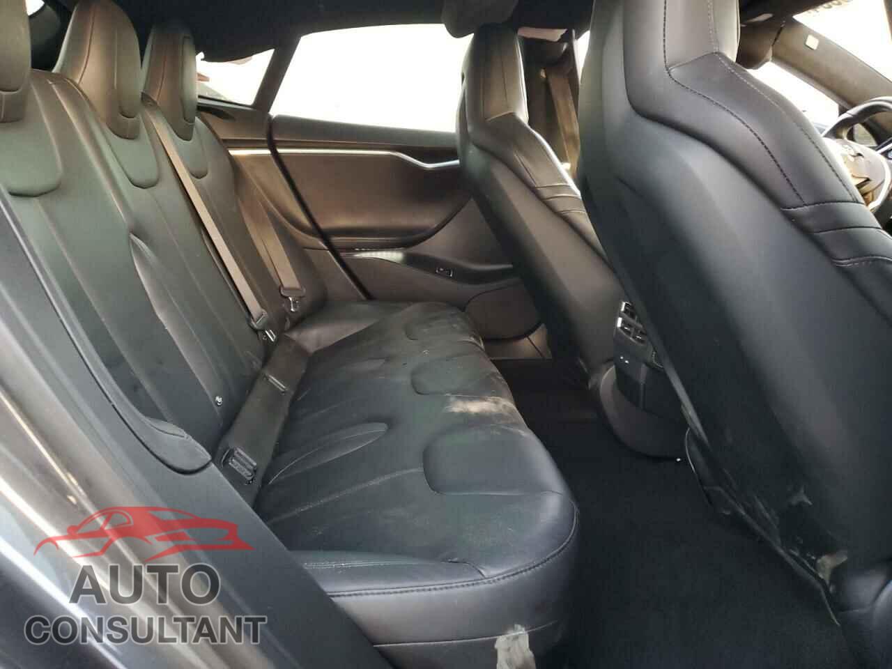 TESLA MODEL S 2016 - 5YJSA1E19GF160886