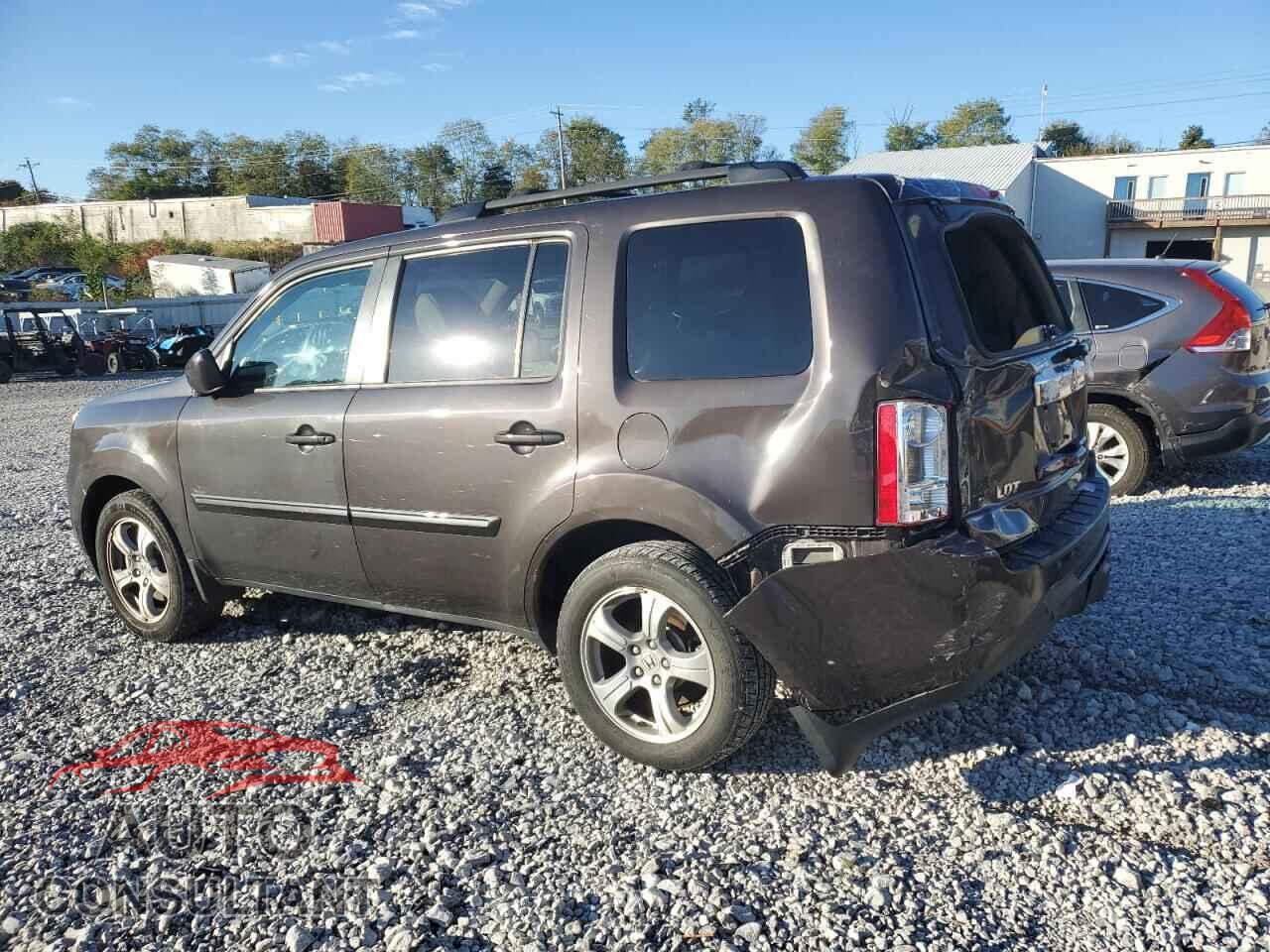 HONDA PILOT 2013 - 5FNYF4H56DB073647