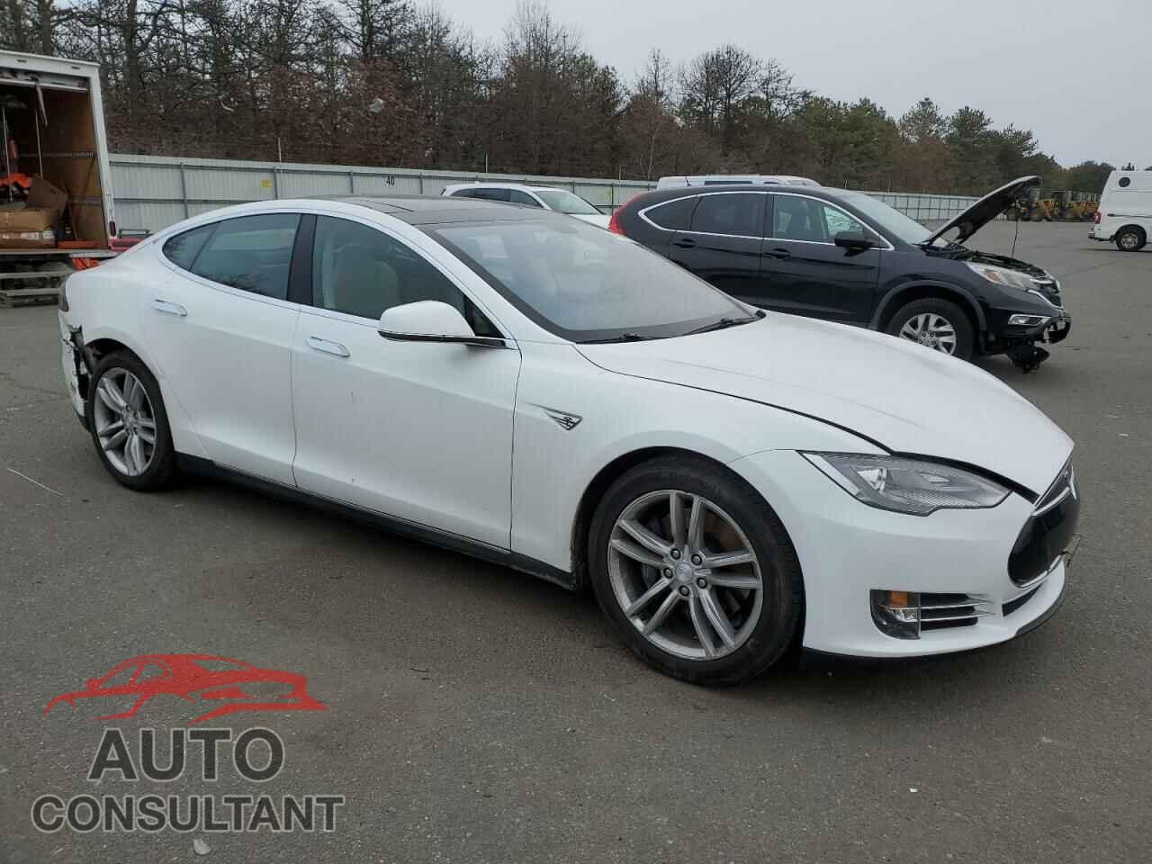 TESLA MODEL S 2013 - 5YJSA1CPXDFP14634