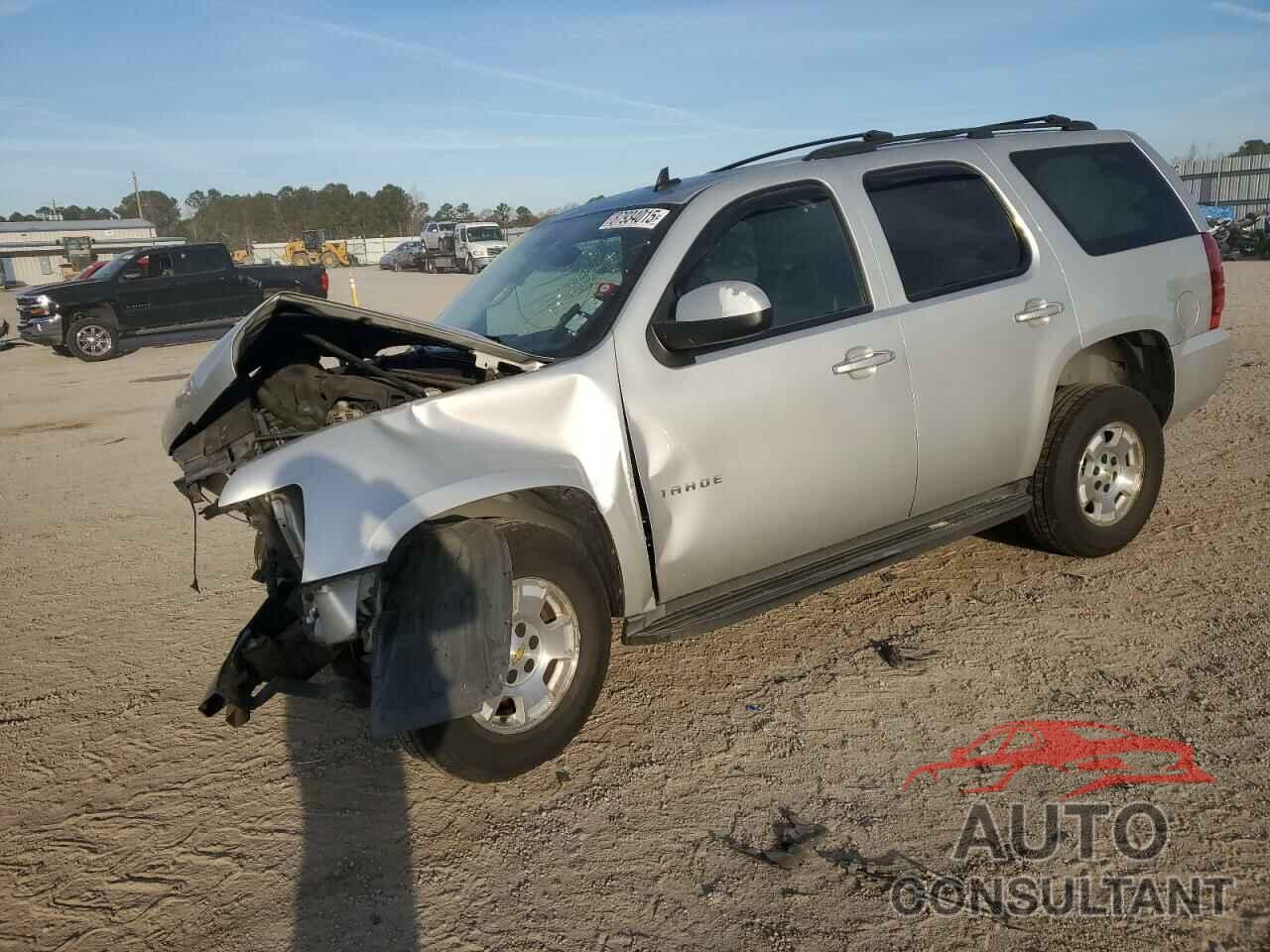 CHEVROLET TAHOE 2011 - 1GNSCAE05BR259278