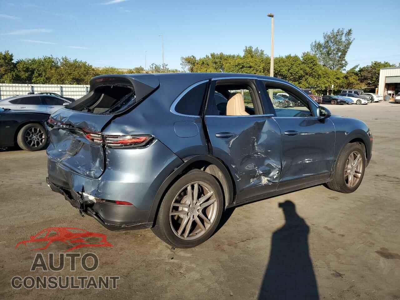 PORSCHE CAYENNE 2019 - WP1AA2AY8KDA11551