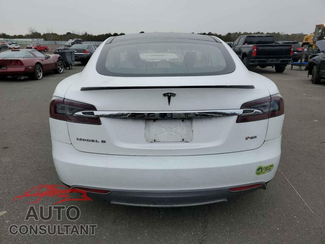 TESLA MODEL S 2013 - 5YJSA1CPXDFP14634