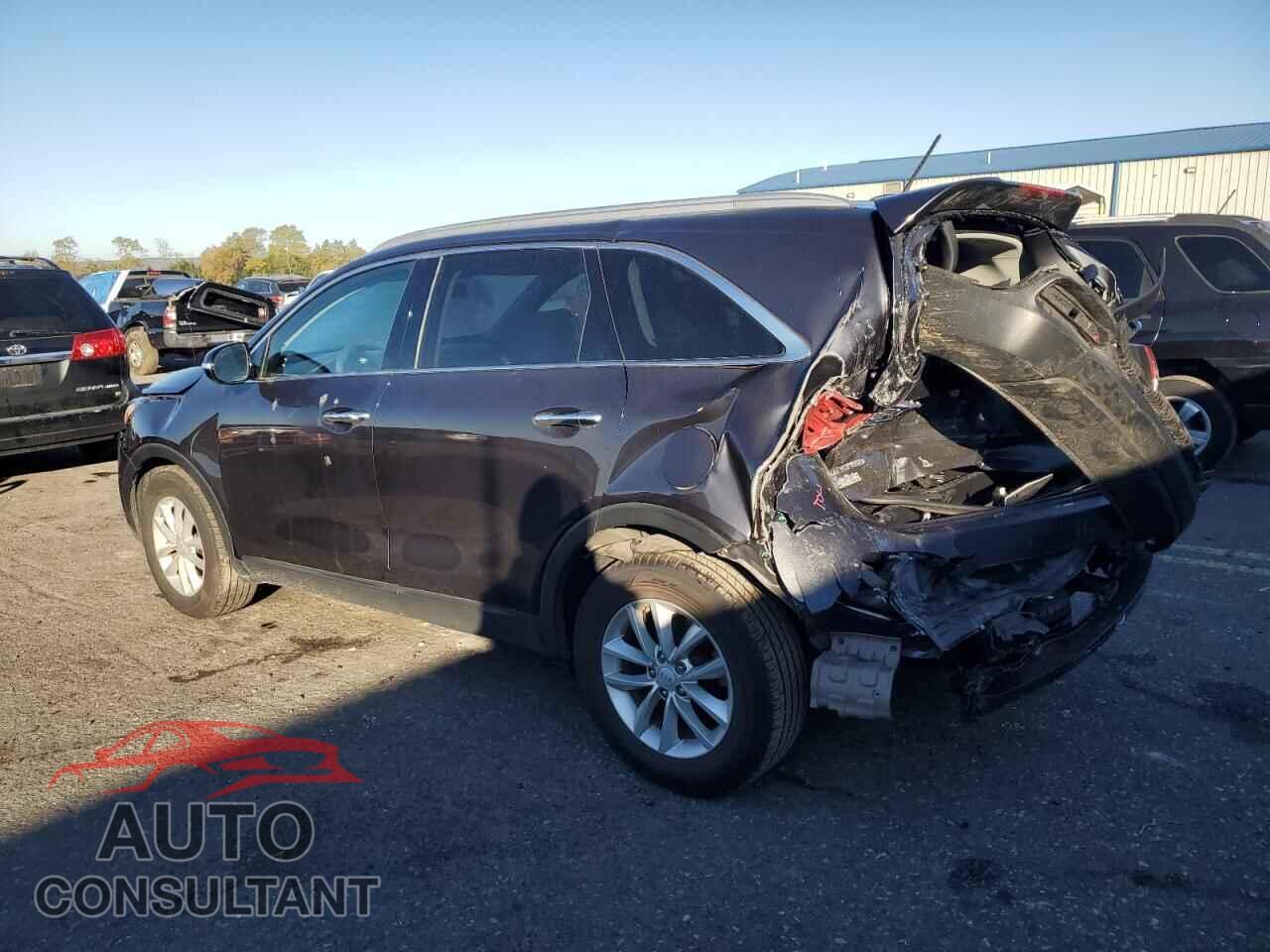 KIA SORENTO 2017 - 5XYPG4A32HG332425
