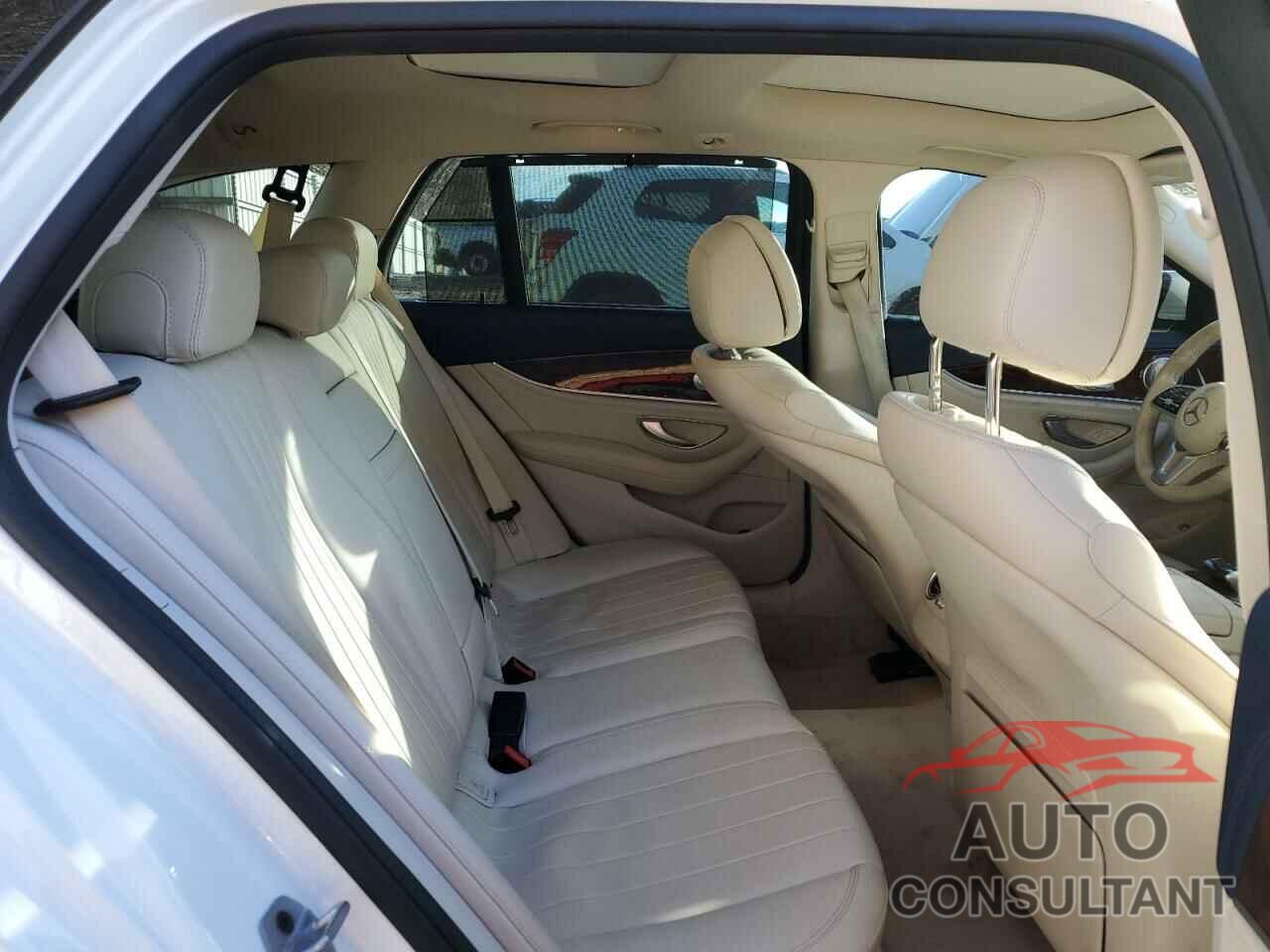 MERCEDES-BENZ E-CLASS 2020 - WDDZH6JB3LA751455