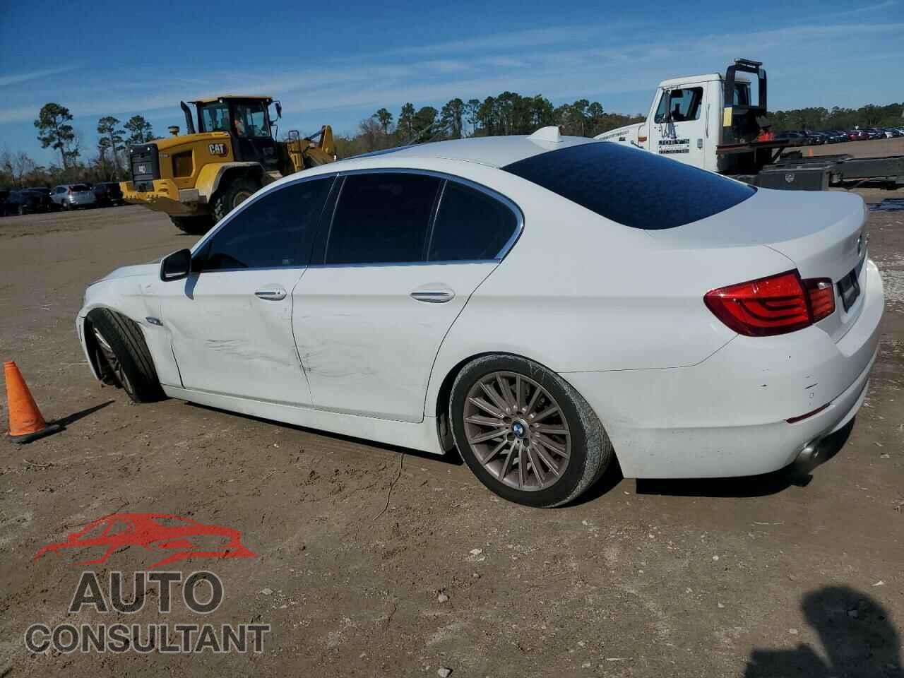 BMW 5 SERIES 2011 - WBAFR7C58BC805405