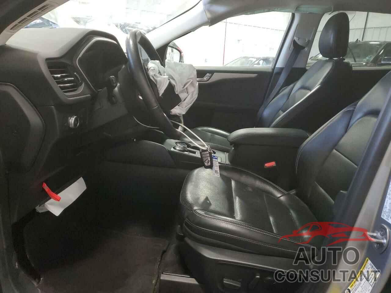 FORD ESCAPE 2021 - 1FMCU9H68MUA70502