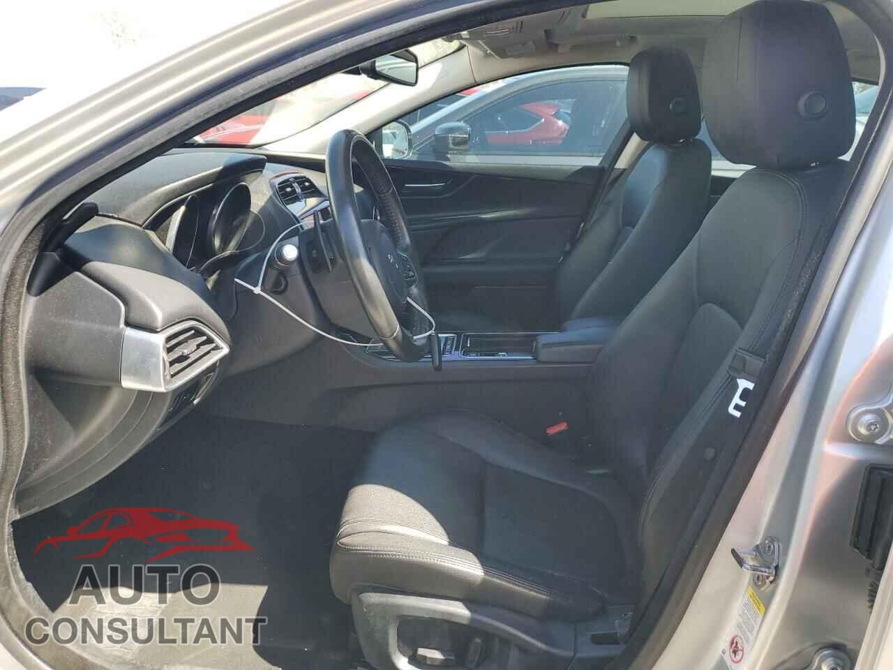 JAGUAR XE 2018 - SAJAD4FN3JCP25046