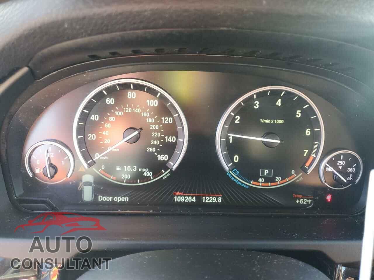 BMW X5 2015 - 5UXKR0C54F0P08233