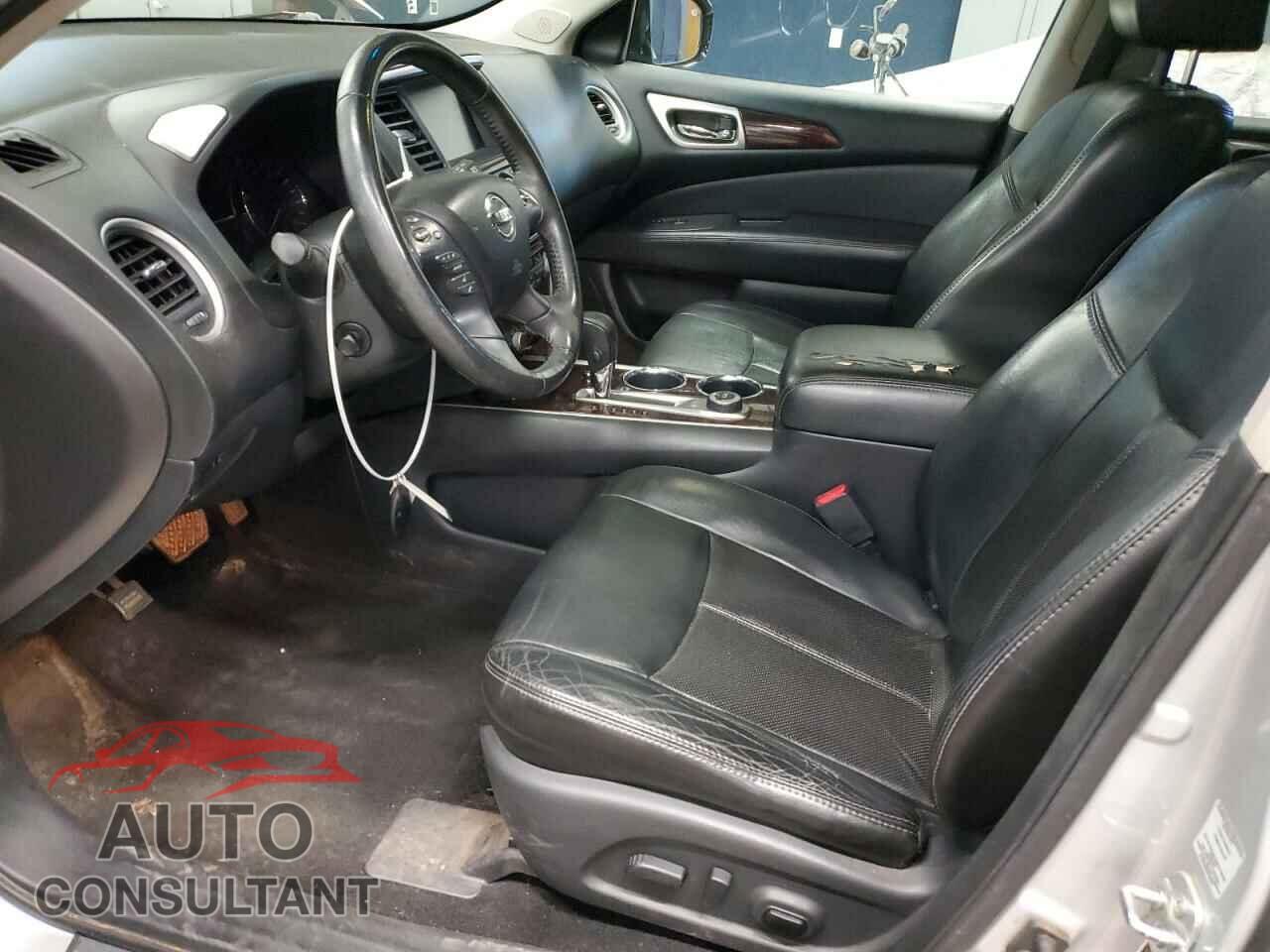 NISSAN PATHFINDER 2013 - 5N1AR2MM5DC671019