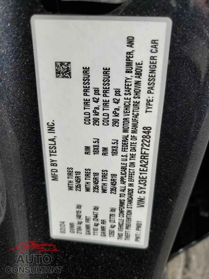 TESLA MODEL 3 2024 - 5YJ3E1EA2RF722848