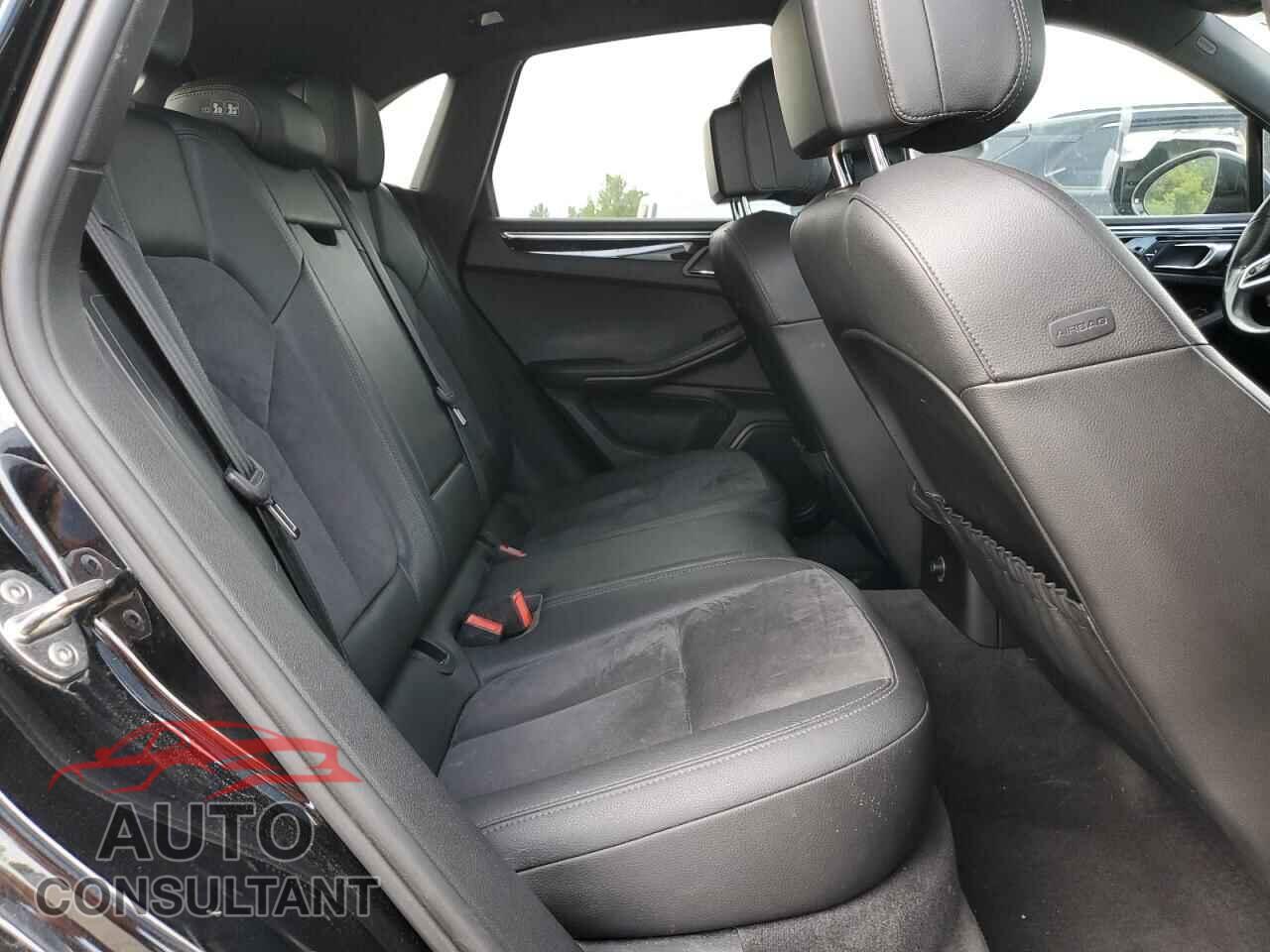 PORSCHE MACAN 2015 - WP1AB2A54FLB70839