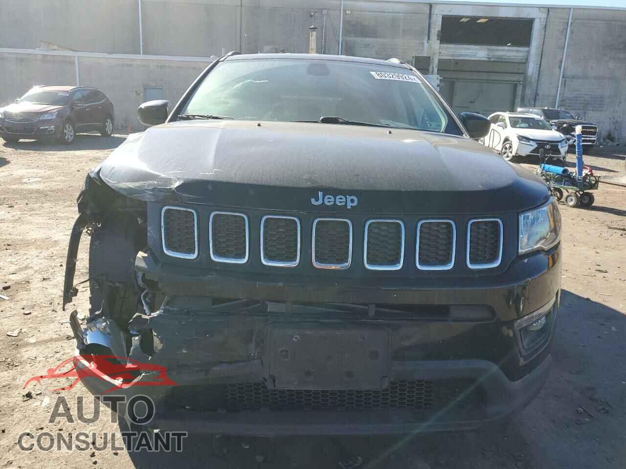 JEEP COMPASS 2018 - 3C4NJDBB0JT484216
