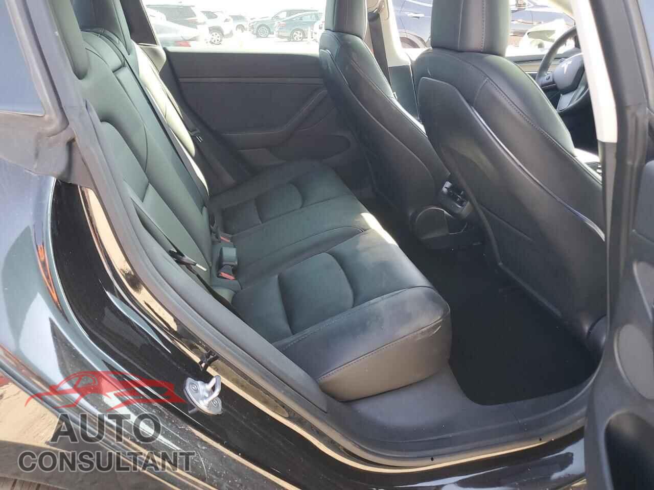 TESLA MODEL 3 2022 - 5YJ3E1EA2NF351457
