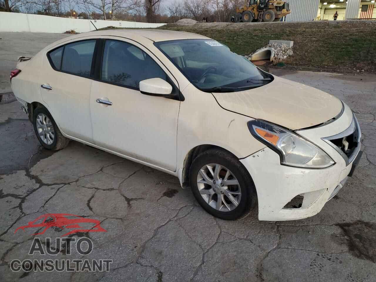 NISSAN VERSA 2017 - 3N1CN7AP3HL907698