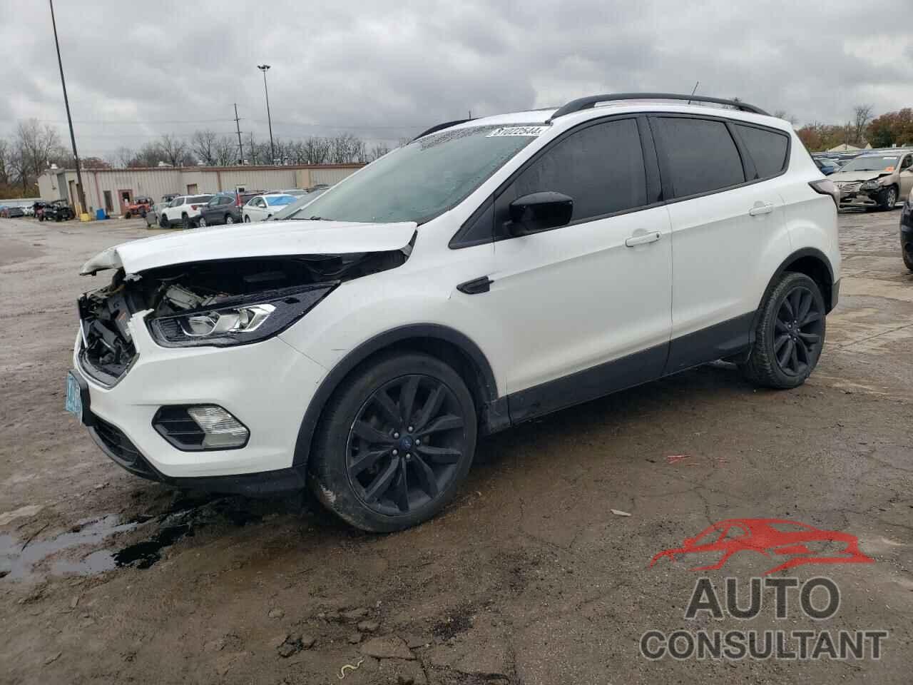 FORD ESCAPE 2018 - 1FMCU0GDXJUB70009