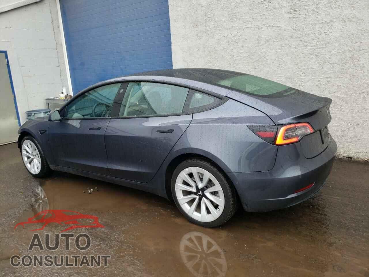 TESLA MODEL 3 2022 - 5YJ3E1EA4NF369376