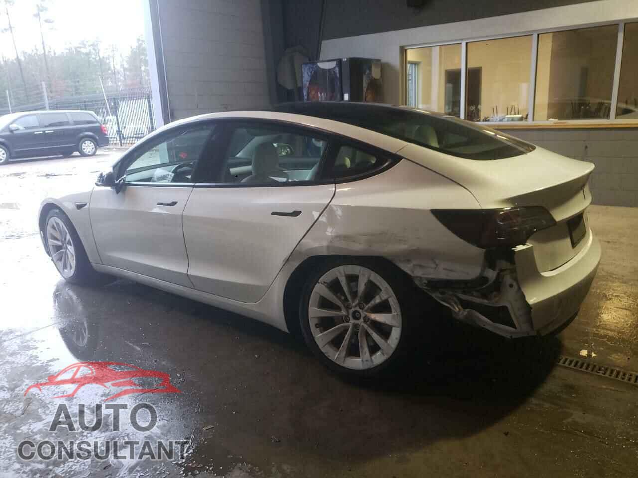 TESLA MODEL 3 2021 - 5YJ3E1EB4MF906982