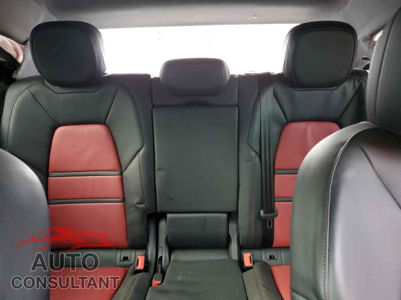 PORSCHE CAYENNE 2024 - WP1BL2AY3RDA62416
