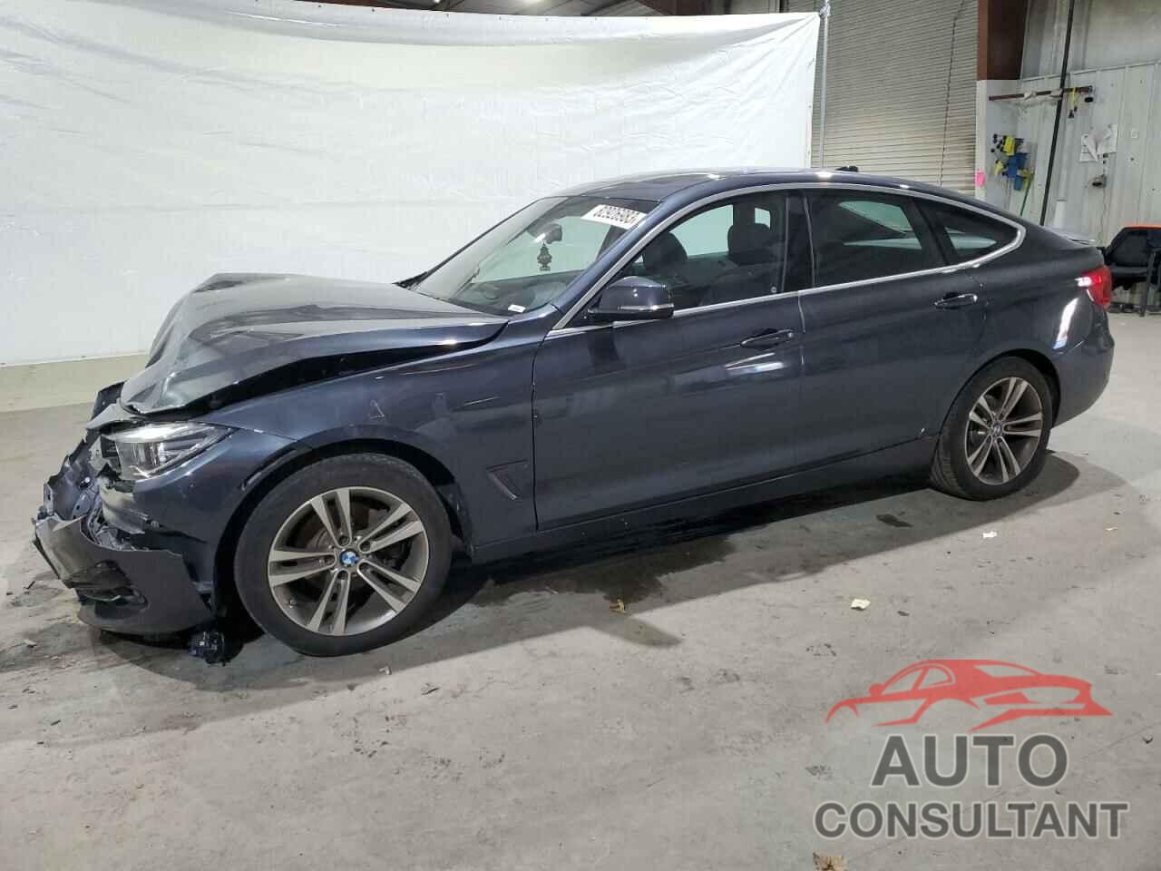 BMW 3 SERIES 2018 - WBA8Z9C52JB220330