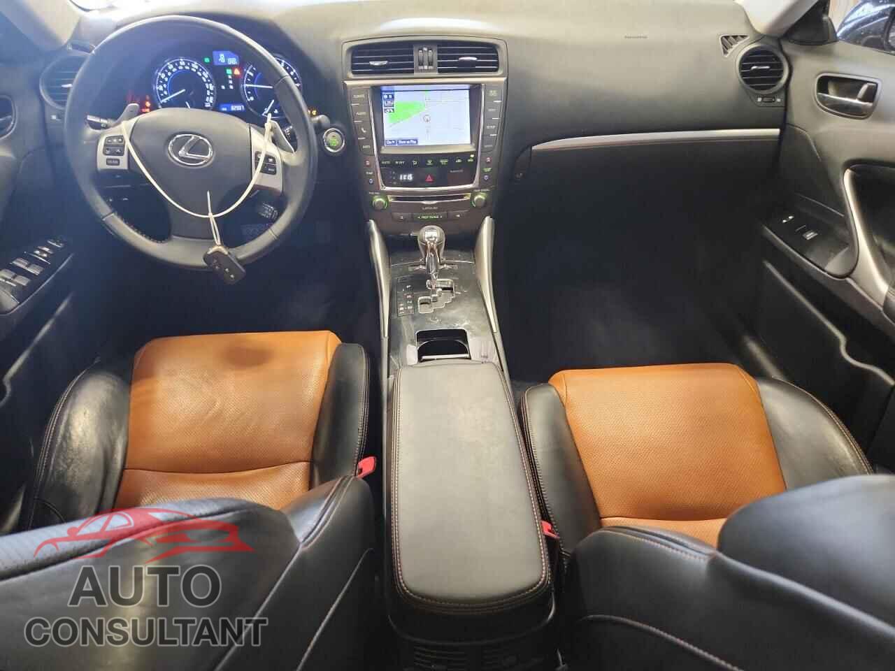 LEXUS IS 2013 - JTHCF5C24D5062112