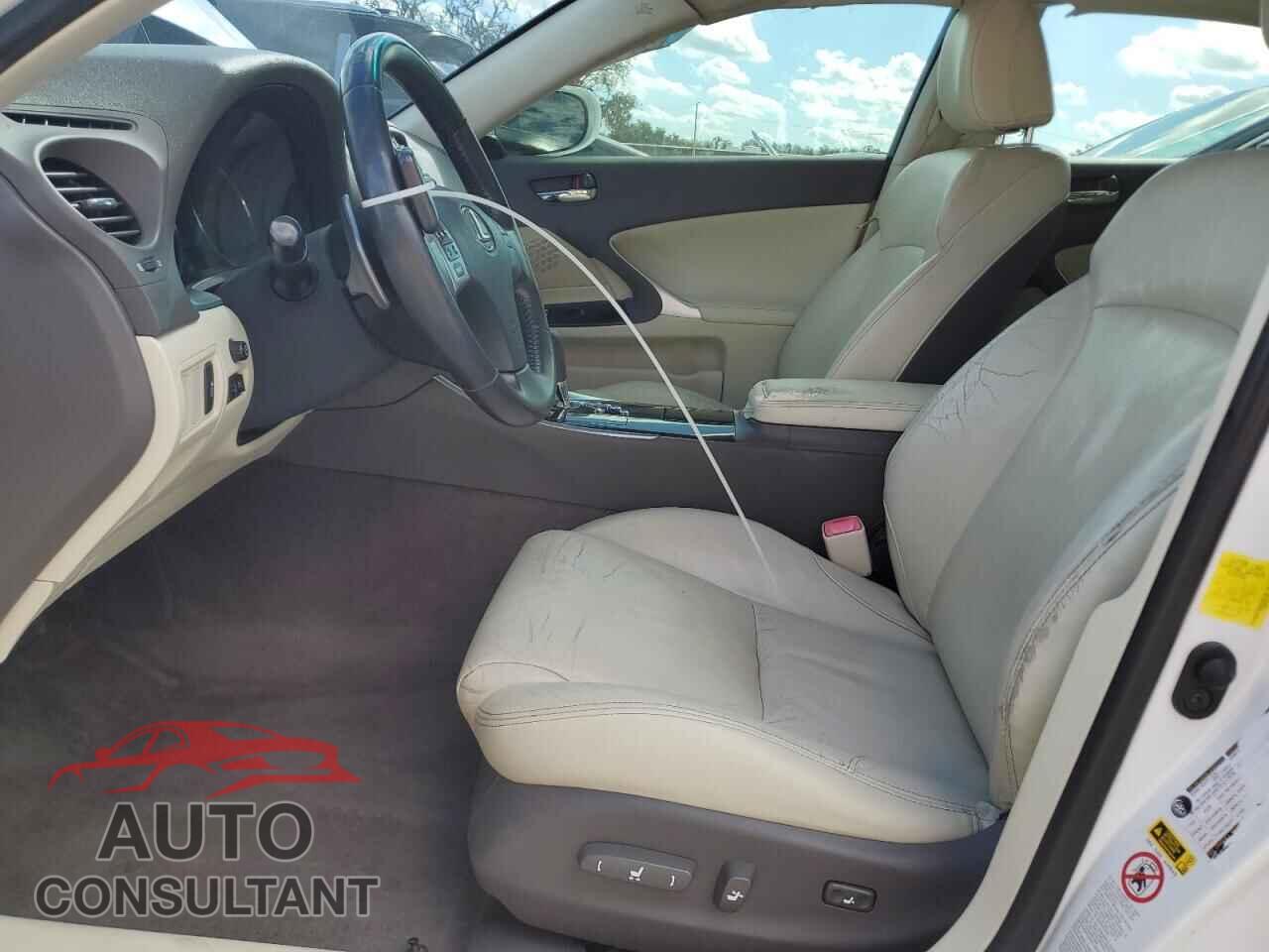 LEXUS IS 2013 - JTHBF5C26D5191996