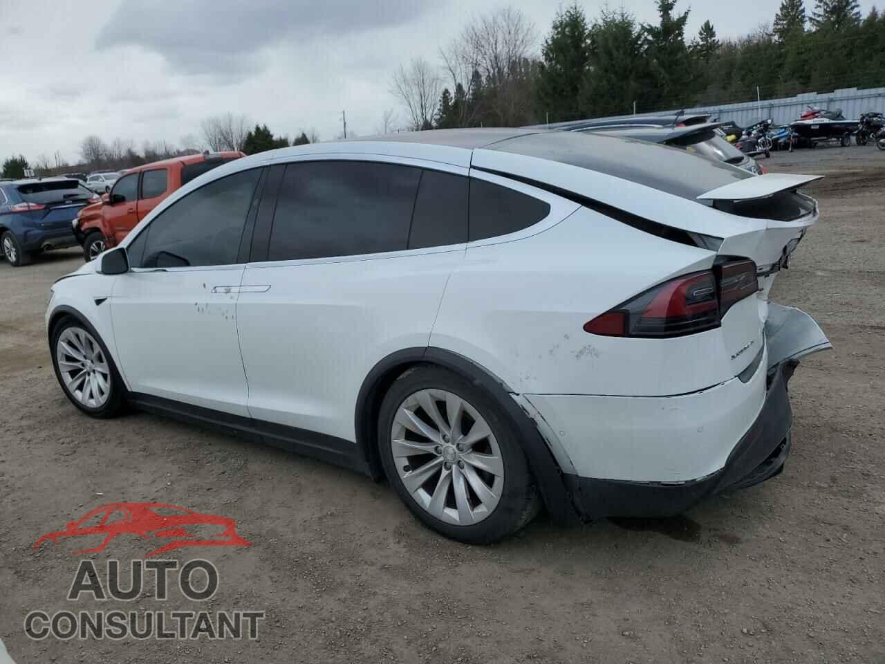 TESLA MODEL X 2017 - 5YJXCBE27HF048961