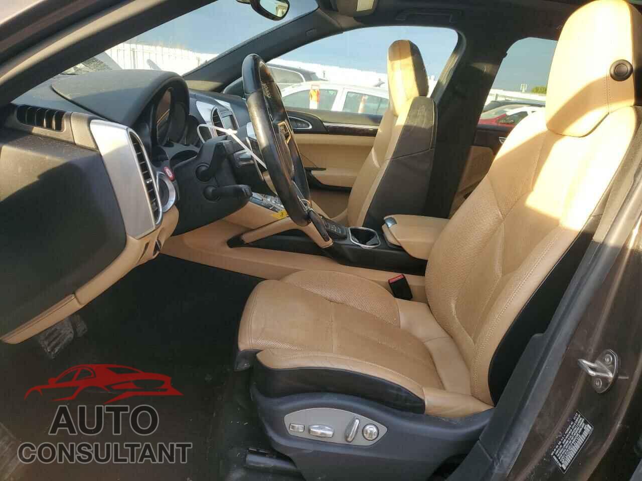 PORSCHE CAYENNE 2016 - WP1AA2A28GLA11316