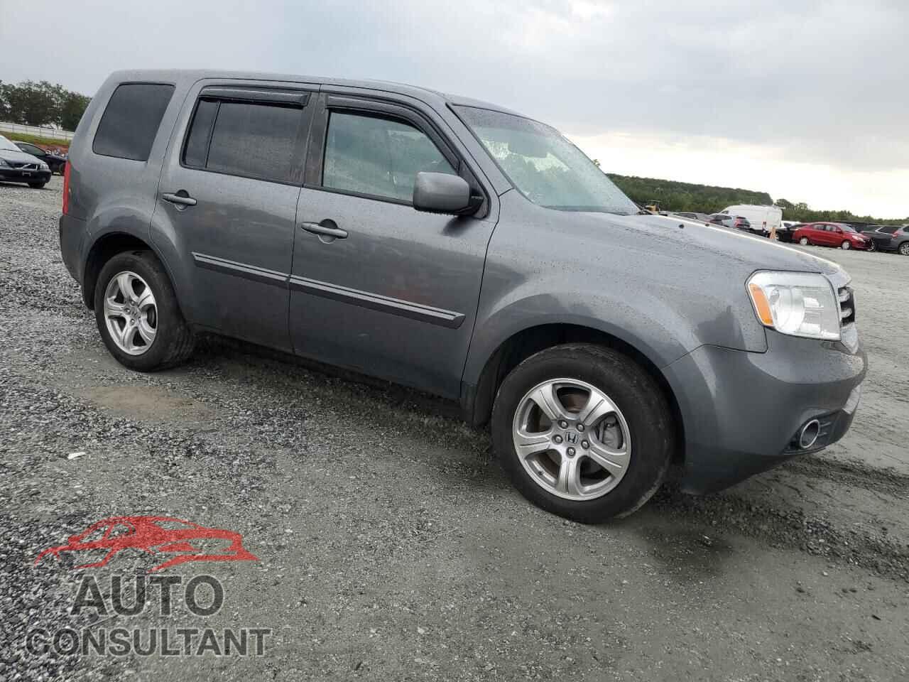 HONDA PILOT 2013 - 5FNYF4H59DB005584