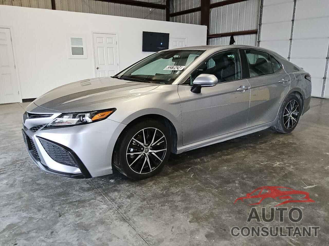 TOYOTA CAMRY 2022 - 4T1G11AK5NU684539
