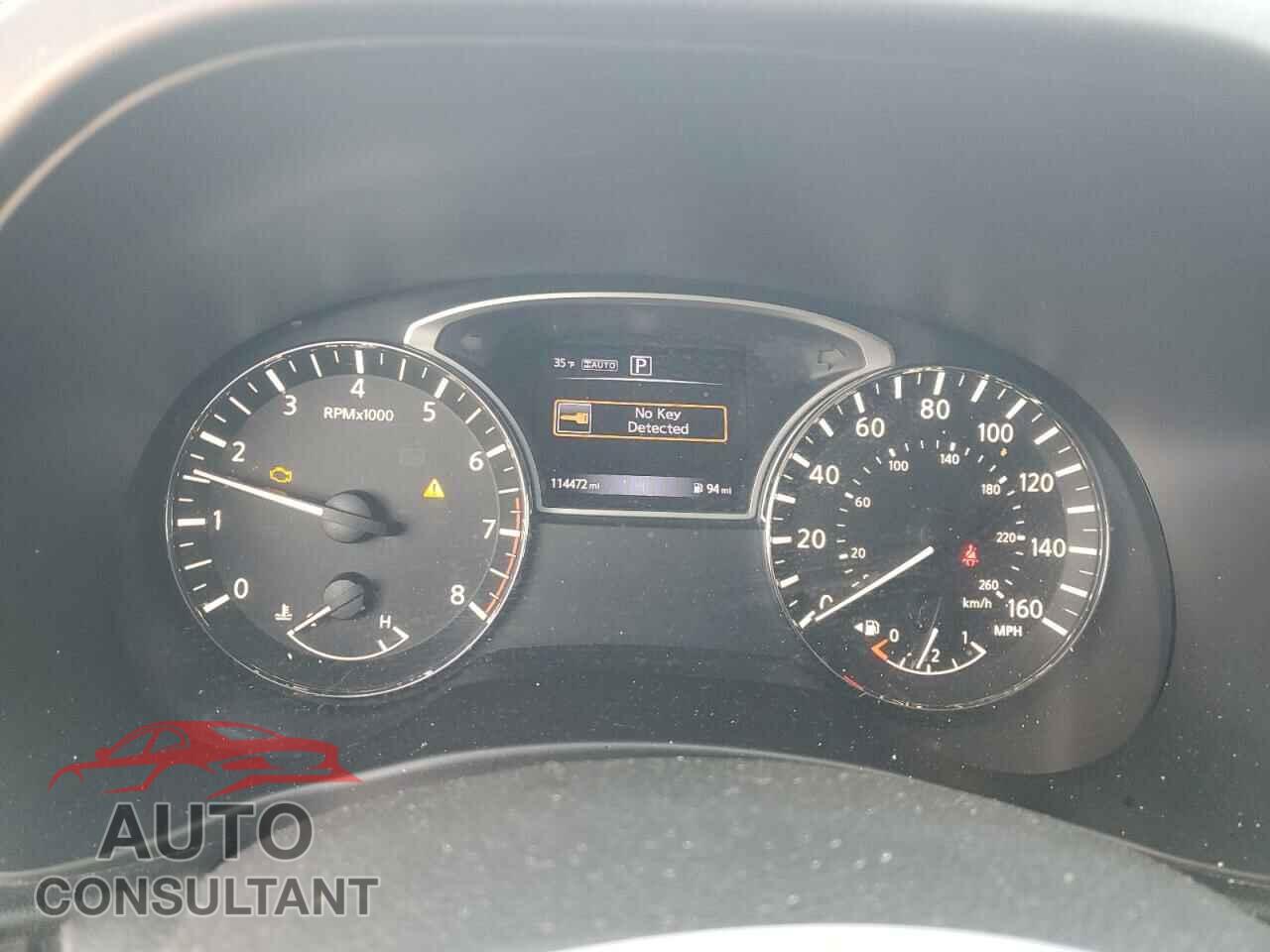 NISSAN PATHFINDER 2017 - 5N1DR2MM7HC648103