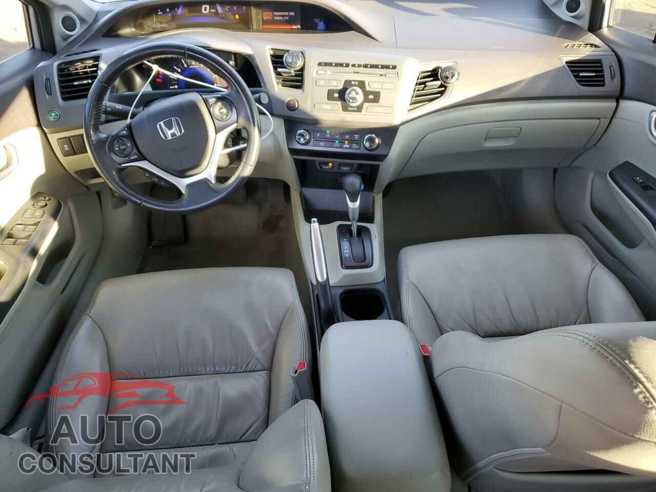 HONDA CIVIC 2012 - 2HGFB2F94CH557744