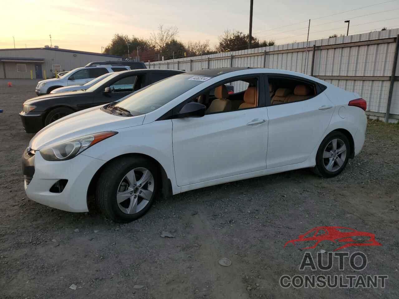 HYUNDAI ELANTRA 2013 - 5NPDH4AE8DH257881
