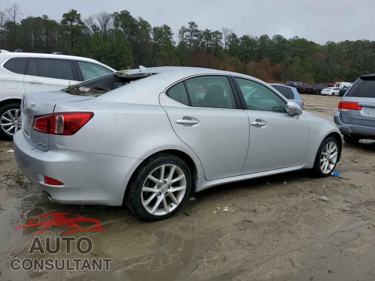 LEXUS IS 2012 - JTHCF5C24C5055899