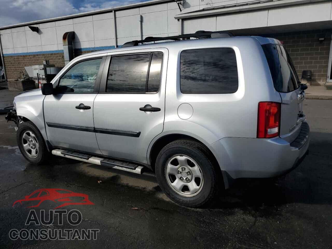 HONDA PILOT 2011 - 5FNYF4H28BB075581