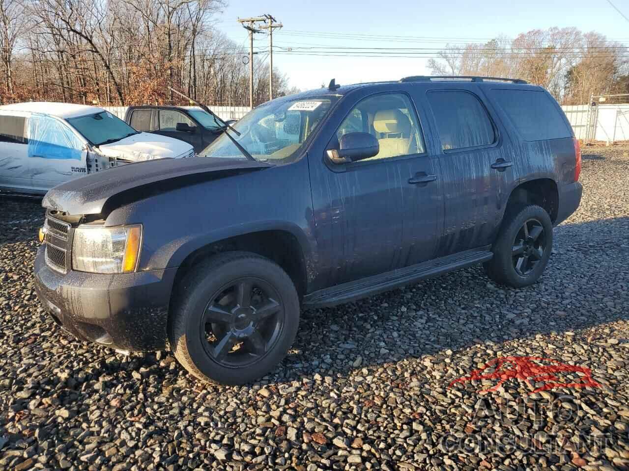 CHEVROLET TAHOE 2013 - 1GNSKBE05DR216443