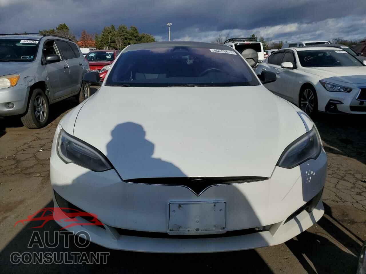 TESLA MODEL S 2017 - 5YJSA1E20HF208723