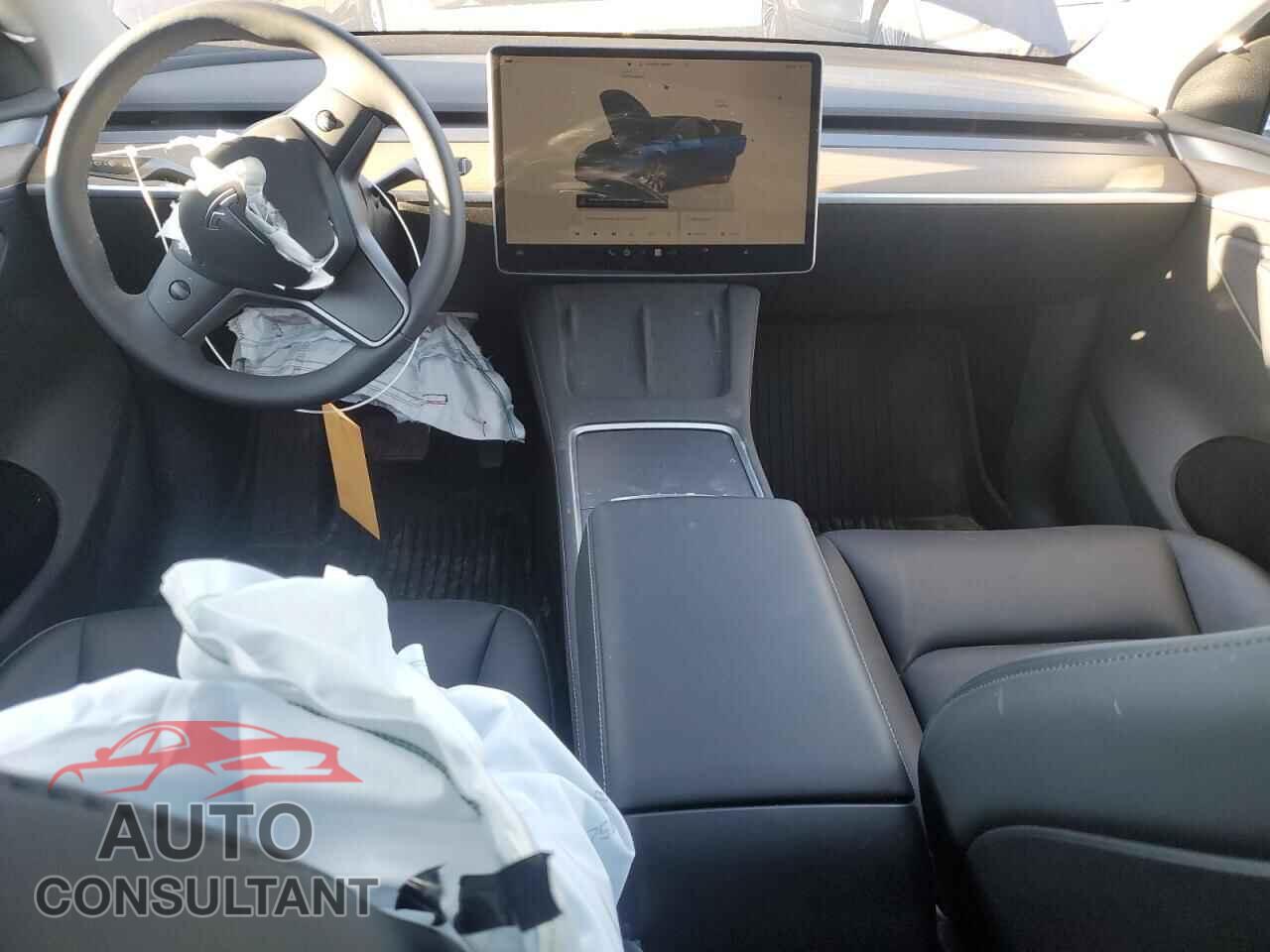 TESLA MODEL Y 2023 - LRWYGDFD8PC227085