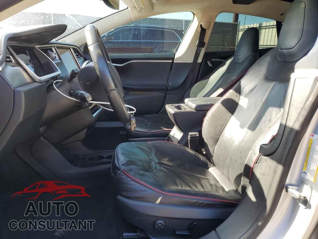 TESLA MODEL S 2013 - 5YJSA1CN6DFP24656
