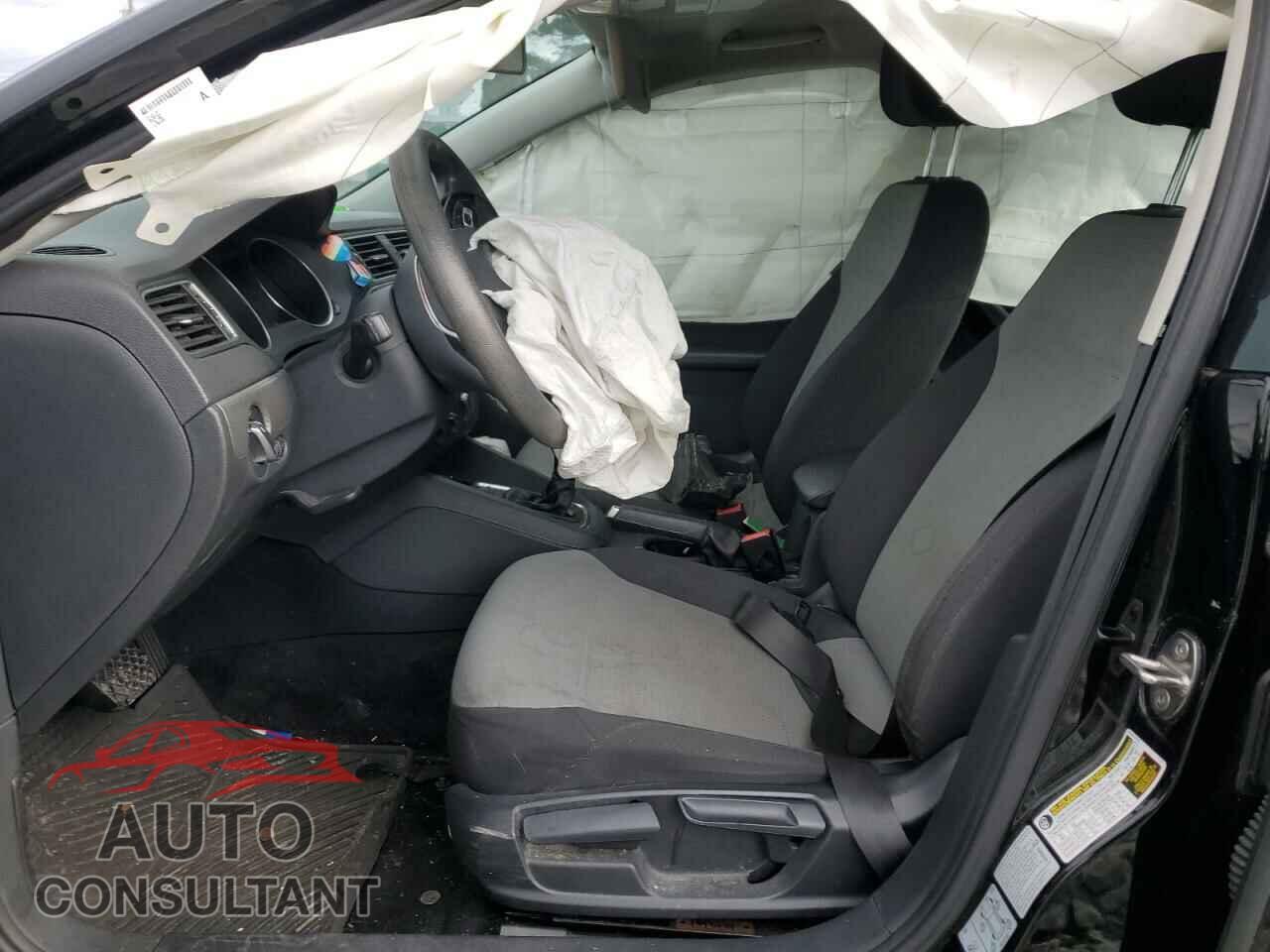 VOLKSWAGEN JETTA 2017 - 3VW2B7AJ1HM412775